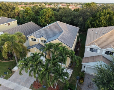 307 Berenger Walk - Photo Thumbnail 49