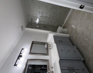 307 Berenger Walk - Photo Thumbnail 23