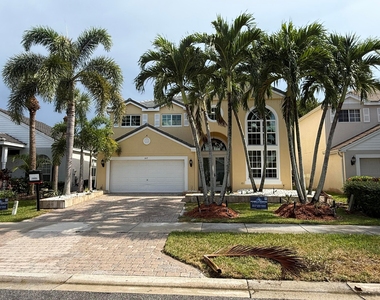 307 Berenger Walk - Photo Thumbnail 43