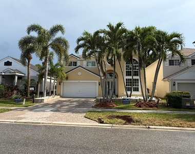 307 Berenger Walk - Photo Thumbnail 2