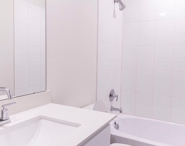 1305 Silent Peak Drive - Photo Thumbnail 16