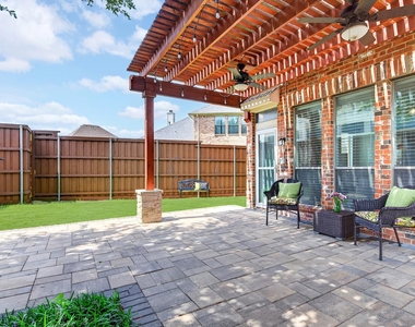 10906 Ascot Drive - Photo Thumbnail 14