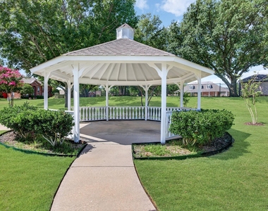10906 Ascot Drive - Photo Thumbnail 28