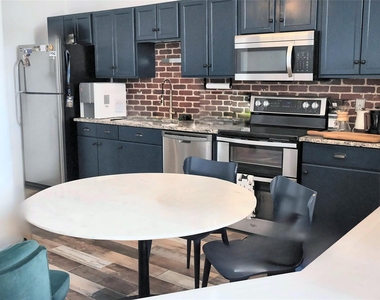 1122 Jackson Street - Photo Thumbnail 11