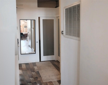 1122 Jackson Street - Photo Thumbnail 15