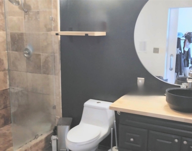 1122 Jackson Street - Photo Thumbnail 18