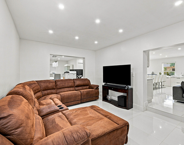 16820 Sw 108th Avenue - Photo Thumbnail 16