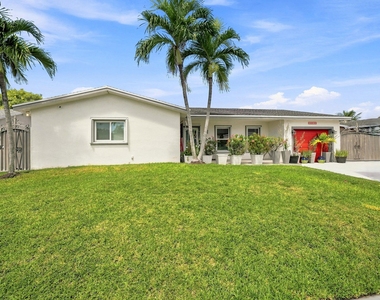 16820 Sw 108th Avenue - Photo Thumbnail 2