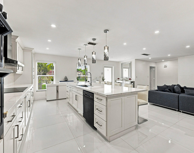 16820 Sw 108th Avenue - Photo Thumbnail 11