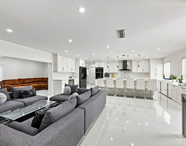16820 Sw 108th Avenue - Photo Thumbnail 8
