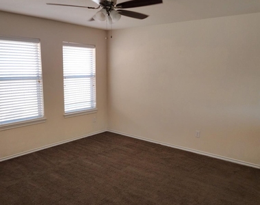 616 Fleming Street - Photo Thumbnail 10