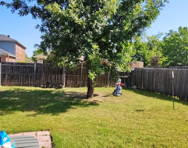 616 Fleming Street - Photo Thumbnail 15