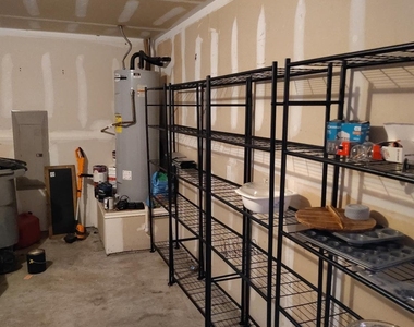 616 Fleming Street - Photo Thumbnail 3