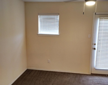 616 Fleming Street - Photo Thumbnail 12