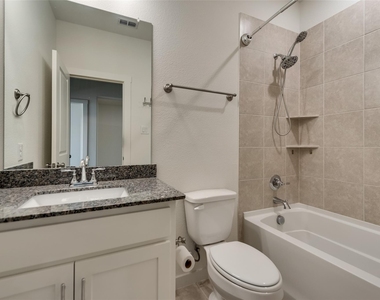 2709 Splendor Drive - Photo Thumbnail 17