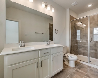 2709 Splendor Drive - Photo Thumbnail 15