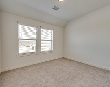 2709 Splendor Drive - Photo Thumbnail 20