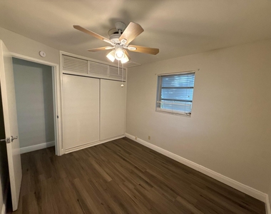 4020 Ne 18th Avenue - Photo Thumbnail 4
