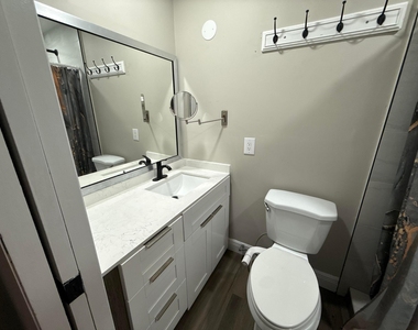 4020 Ne 18th Avenue - Photo Thumbnail 5