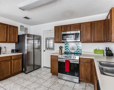 5145 Weather Rock Lane - Photo Thumbnail 10