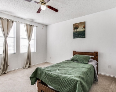 5145 Weather Rock Lane - Photo Thumbnail 21