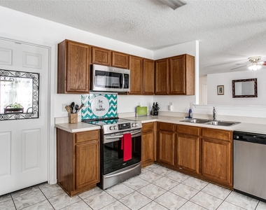 5145 Weather Rock Lane - Photo Thumbnail 11