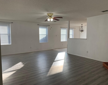 5145 Weather Rock Lane - Photo Thumbnail 4