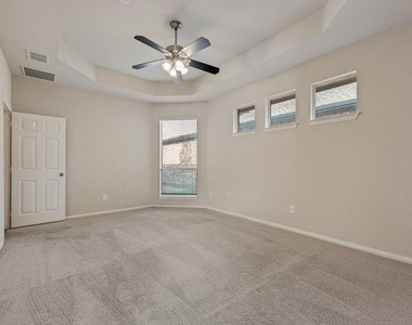 5544 Hidden Creek Lane - Photo Thumbnail 16
