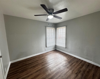 6338 Belgrade Avenue - Photo Thumbnail 11