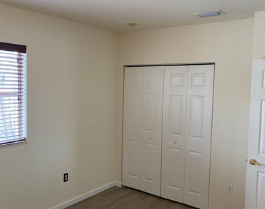 2766 Sw 82nd Avenue - Photo Thumbnail 14