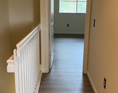 2766 Sw 82nd Avenue - Photo Thumbnail 17