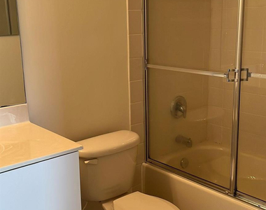 2766 Sw 82nd Avenue - Photo Thumbnail 16