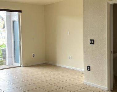 2766 Sw 82nd Avenue - Photo Thumbnail 6