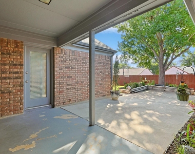 266 Pinyon Lane - Photo Thumbnail 17