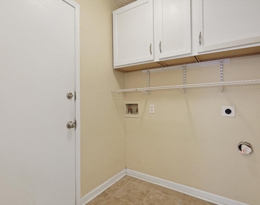 266 Pinyon Lane - Photo Thumbnail 16