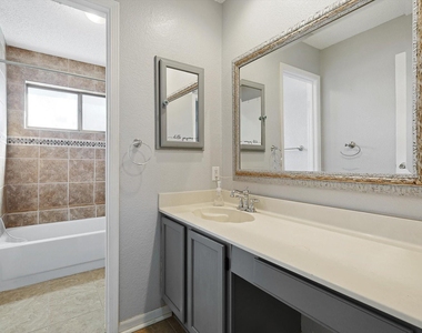 266 Pinyon Lane - Photo Thumbnail 14