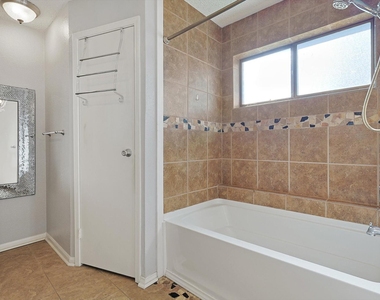 266 Pinyon Lane - Photo Thumbnail 12