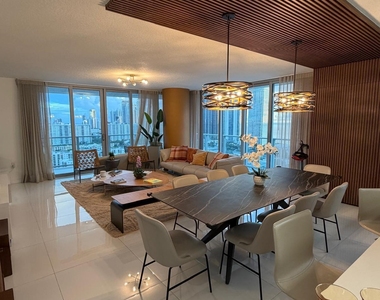 330 Sunny Isles Boulevard - Photo Thumbnail 3