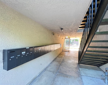 4044 Buena Vista Street - Photo Thumbnail 5