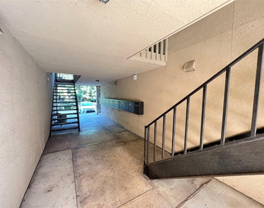 4044 Buena Vista Street - Photo Thumbnail 6