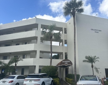 3138 Via Poinciana - Photo Thumbnail 8