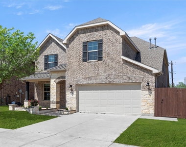 740 Sundrop Drive - Photo Thumbnail 2