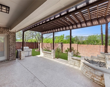 740 Sundrop Drive - Photo Thumbnail 24
