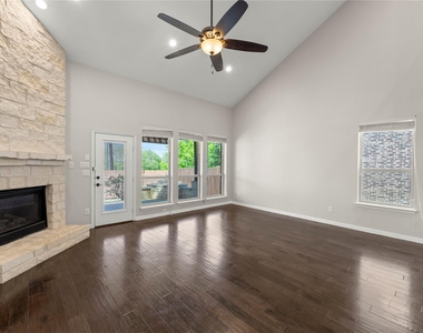 740 Sundrop Drive - Photo Thumbnail 11