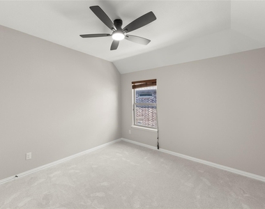 740 Sundrop Drive - Photo Thumbnail 19