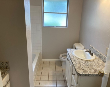 1213 Mary Drive - Photo Thumbnail 10