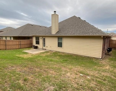 2424 Gold Rush Drive - Photo Thumbnail 15