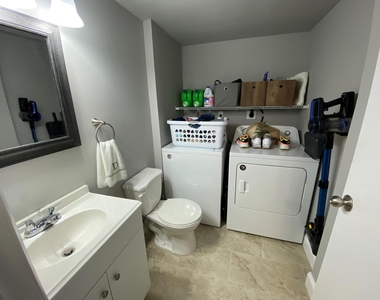 137 Heritage Way - Photo Thumbnail 4
