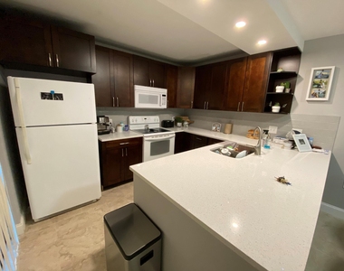137 Heritage Way - Photo Thumbnail 3