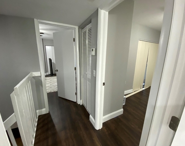 137 Heritage Way - Photo Thumbnail 5